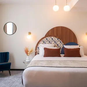 Helussi Hotel Paryż